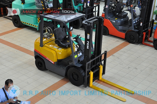 ขายรถโฟล์คลิฟท์มือสอง TCM รุ่น FHG25T3-2E500188 นำเข้าจากประเทศญี่ปุ่น 100\% ไม่เคยใช้งานในประเทศไทย