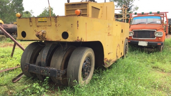 ขออนุญาติขาย บด9ล้อยาง7409 เอกสารเล่มพร้อมใช้งานราคา380000 สนใจติดต่อ0853224877-0988930465