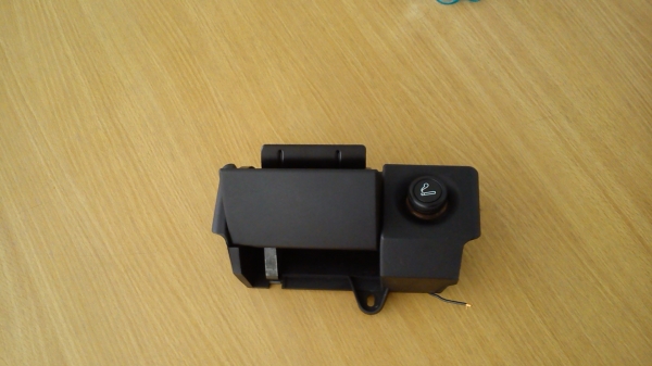 กรอบเก๊ะพร้อมช่องต่อไฟจุดบุหรี่ OPEL ZAFIRA