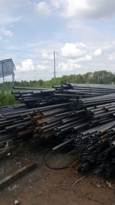 ขายแป๊ปขนาด 1 นิ้วถึง 3 นิ้วคละโซร้ราคากิโลละ 14 บาท ขายแป๊ปขนาด 1 นิ้วถึง 3 นิ้วคละโซร้ราคากิโลละ 14 บาท