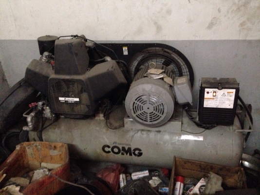 ขายปั้มลม Iwata made in Japan มอเตอร์ Mitsubishi 15HP. เก่าญี่ปุ่น แปลงไฟเป็น 380V ขนาดถัง 250ลิตร สภาพสวยมาก เจ้าของเดิมตัดมาจากญี่ปุ่น