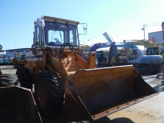 รถตัก Komatsu 510 *กรองคู่ นำเข้าจากญี่ปุ่น โทร. 080-6565422 (หนิง)