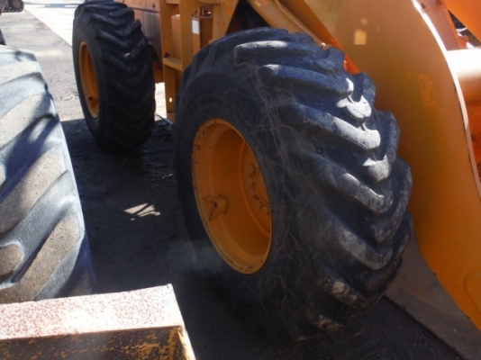 รถตัก Komatsu 510 *กรองคู่ นำเข้าจากญี่ปุ่น โทร. 080-6565422 (หนิง)