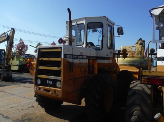 รถตัก Komatsu 510 *กรองคู่ นำเข้าจากญี่ปุ่น โทร. 080-6565422 (หนิง)