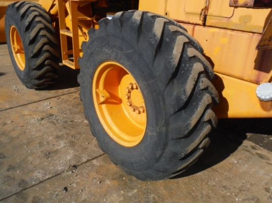 รถตัก Komatsu 510 *กรองคู่ นำเข้าจากญี่ปุ่น โทร. 080-6565422 (หนิง)