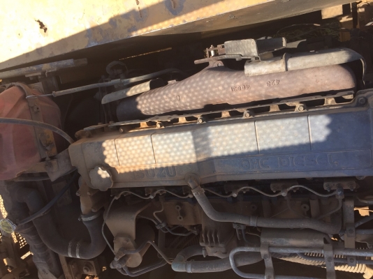 ขายแมคโคร KOMATSU 200-3 คอนโทรนสั้น ขายแมคโคร KOMATSU 200-3 คอนโทรนสั้น