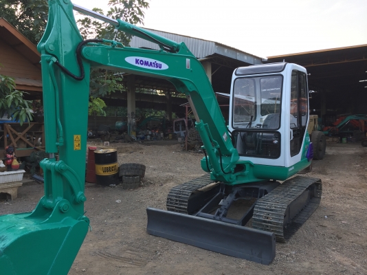 ขายรถขุดยอดนิยม KOMATSU PC40-7 สภาพพร้อมใช้งานรถญี่ปุ่นแท้ๆเอกสารอินวอย ขายรถขุดยอดนิยม KOMATSU PC40-7 สภาพพร้อมใช้งานรถญี่ปุ่นแท้ๆเอกสารอินวอย
