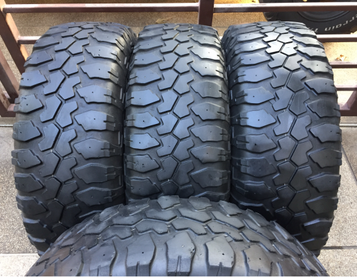 ยาง Mud Maxxis 265 75 16 กลางปี11 พร้อมใช้งาน ราคาไม่แพง