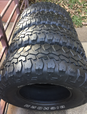 ยาง Mud Maxxis 265 75 16 กลางปี11 พร้อมใช้งาน ราคาไม่แพง