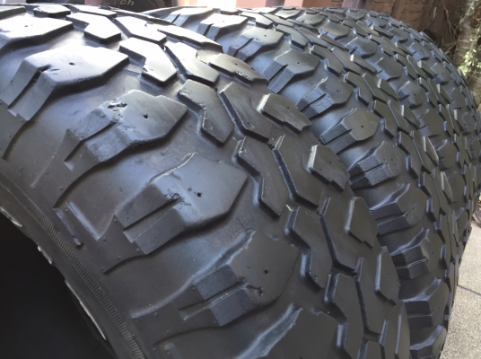 ยาง Mud Maxxis 265 75 16 กลางปี11 พร้อมใช้งาน ราคาไม่แพง