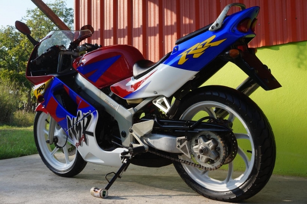 ขาย HONDA NSR โปร อาร์ม ปี 40 เอกสารทะเบียนชุดโอนครบ ขาย HONDA NSR โปร อาร์ม ปี 40 เอกสารทะเบียนชุดโอนครบ