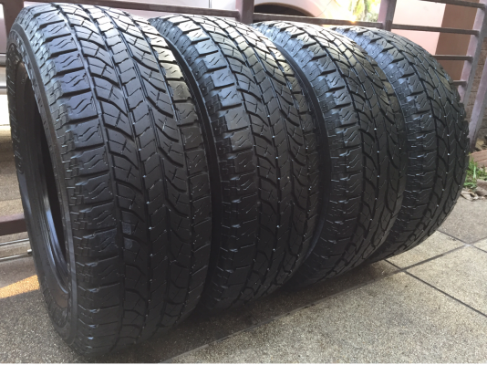 ยาง All Yokohama 265 65 17 ปลายปี13 ดอกเยอะ ใช้ยาว ราคาไม่แพง ยาง All Yokohama 265 65 17 ปลายปี13 ดอกเยอะ ใช้ยาว ราคาไม่แพง