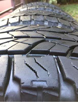 ยาง All Yokohama 265 65 17 ปลายปี13 ดอกเยอะ ใช้ยาว ราคาไม่แพง ยาง All Yokohama 265 65 17 ปลายปี13 ดอกเยอะ ใช้ยาว ราคาไม่แพง