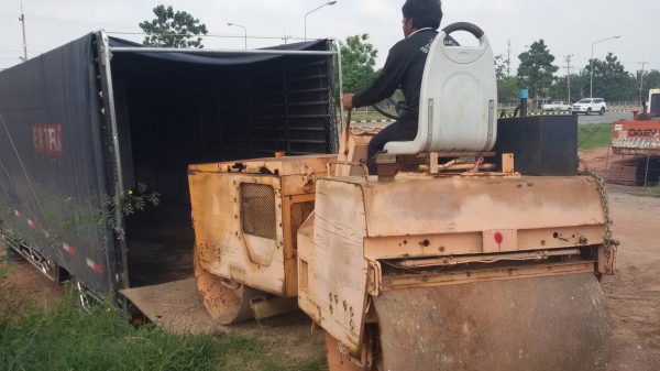 tractor-backhoe จัดส่งรถบดดิน บดถนน สั่นสะเทือน ให้ลูกค้า พนมสารคาม จังหวัดฉะเชิงเทราครับ ขอบคุณมากค tractor-backhoe จัดส่งรถบดดิน บดถนน สั่นสะเทือน ให้ลูกค้า พนมสารคาม จังหวัดฉะเชิงเทราครับ ขอบคุณมากค
