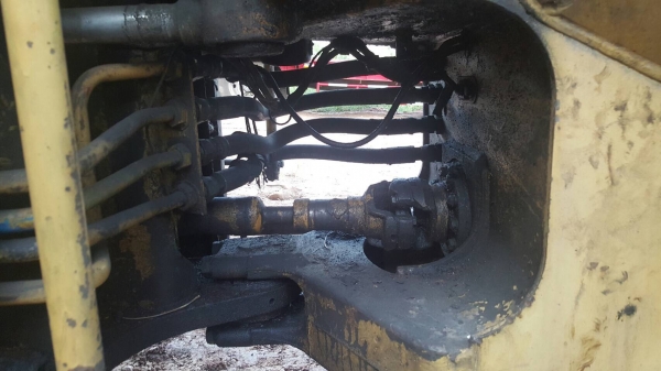 ขายตามสภาพ รถตัก CAT 910