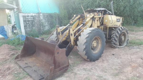 ขายตามสภาพ รถตัก CAT 910