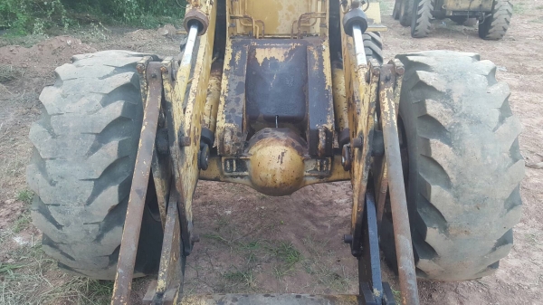 ขายตามสภาพ รถตัก CAT 910