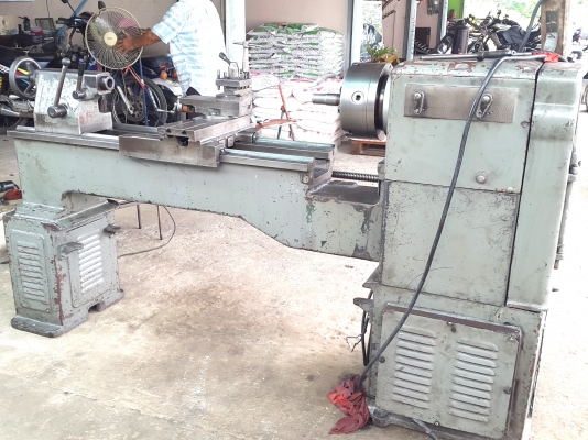 แท่นกลึง ต้าชิง 1000 บี 6 ฟุต 3 เพลา เกียร์บล็อก พร้อมใช้งาน สภาพสวยๆ 73,000