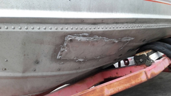 ขาย เรือปิเนียม12 ฟุตเก่าญี่ปุ่นตามสภาพ มีปะมาจากญี่ปุ่นตามรูปเลยค่ะไม่รวมเทเลอร์ ราคา 26,000