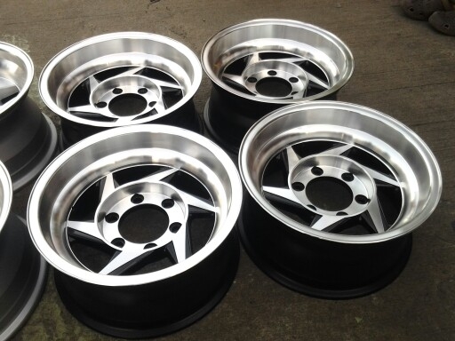 ขอบ 15x7 ออฟ ลึก 3 นิ้ว 6รู139.6 ทำสี หน้าเงาแล้ว ขาย 6500 บาท