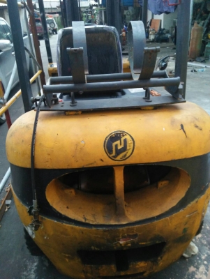 โฟร์คลิฟ  เครื่องเบนชิน &amp; ติดตั้งแก๊ส   เสาทูฟรี   4.3 เมตร  สภาพ พร้อมใช้งาน