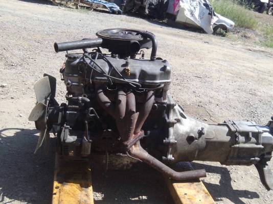 เครื่องพร้อมเกียร์ มาสด้าแฟมิลี้ พร้อมใช้งาย