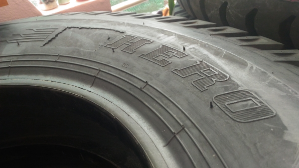 ยางรถบรรทุก 1000-20 ไฮฮีโร่ (ลบตรา)