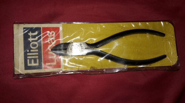 ขายคีมตัดEILLOTT LUCAS MADE IN ENGLAND. SIZE 6.5""ใหม่เก่าเก็บ