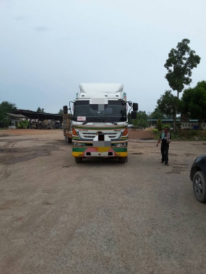 10ล้อหัวลาก2เพลาHINO.260ปี 46 รถสวยสภาพดี เล่มพร้อม ภาษีไม่ขาด