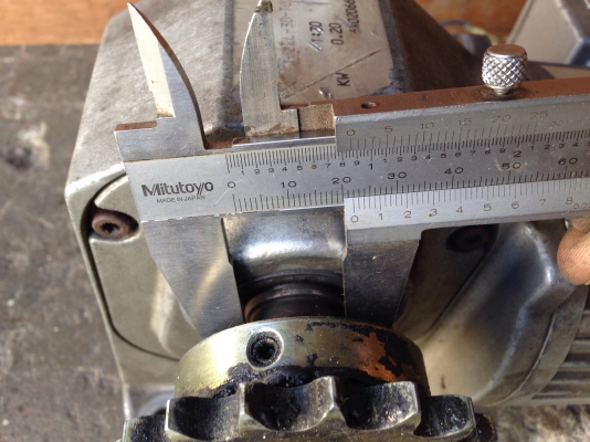 ขายมอเตอร์เกียร์ GTR made in Japan ขนาด 1/4HP. 380V มีเบรคในตัว อัตราทด 1:30 เพลาออกประมาณ 48รอบต่อนาที สภาพสวยเดิมๆ พร้อมใช้งาน ขายมอเตอร์เกียร์ GTR made in Japan ขนาด 1/4HP. 380V มีเบรคในตัว อัตราทด 1:30 เพลาออกประมาณ 48รอบต่อนาที สภาพสวยเดิมๆ พร้อมใช้งาน