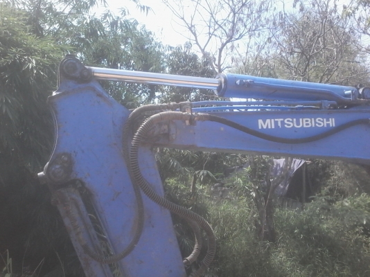 รถแบ็คโฮ MM35 B รถเจ้าของขายเอง พร้อมใช้จริงๆๆรับประกันไม่เสียค่าน้ำมันฟรีๆๆ รถแบ็คโฮ MM35 B รถเจ้าของขายเอง พร้อมใช้จริงๆๆรับประกันไม่เสียค่าน้ำมันฟรีๆๆ