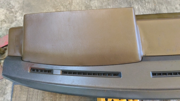 คอนโซล DATSUN 2WD JAPAN จอเหลี่ยม สีน้ำตาล