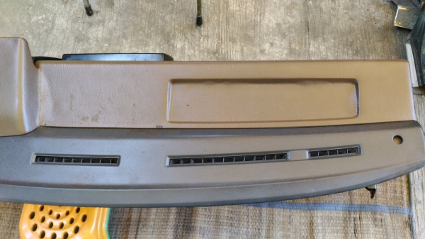 คอนโซล DATSUN 2WD JAPAN จอเหลี่ยม สีน้ำตาล