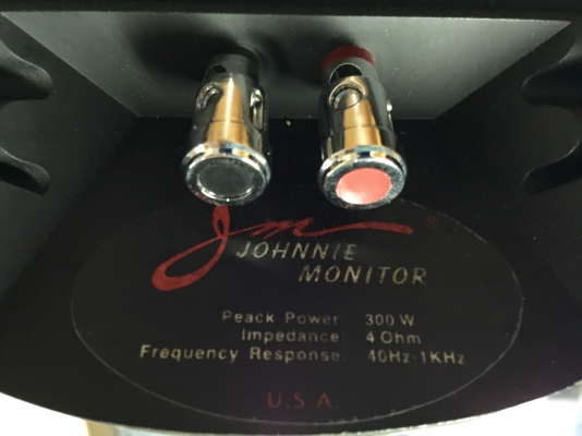 ขายตู้ลำโพง JOHNNIE MONITOR รุ่น AB-800 SUBWOOFER ขายตู้ลำโพง JOHNNIE MONITOR รุ่น AB-800 SUBWOOFER