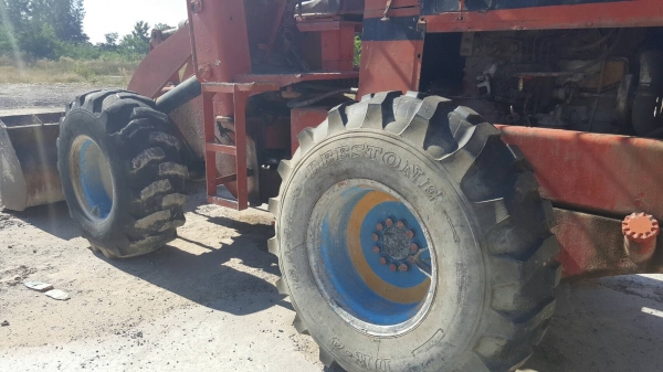 ขาย รถตัก KOMATSU 515 เอวอ่อน สภาพพร้อมใช้งาน ราคาคุยกันได้ครับ ขาย รถตัก KOMATSU 515 เอวอ่อน สภาพพร้อมใช้งาน ราคาคุยกันได้ครับ