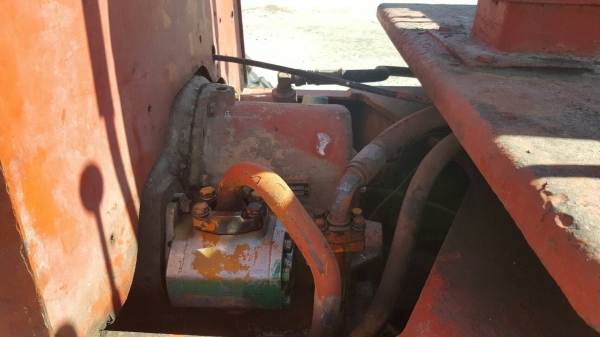 ขาย รถตัก KOMATSU 515 เอวอ่อน สภาพพร้อมใช้งาน ราคาคุยกันได้ครับ ขาย รถตัก KOMATSU 515 เอวอ่อน สภาพพร้อมใช้งาน ราคาคุยกันได้ครับ