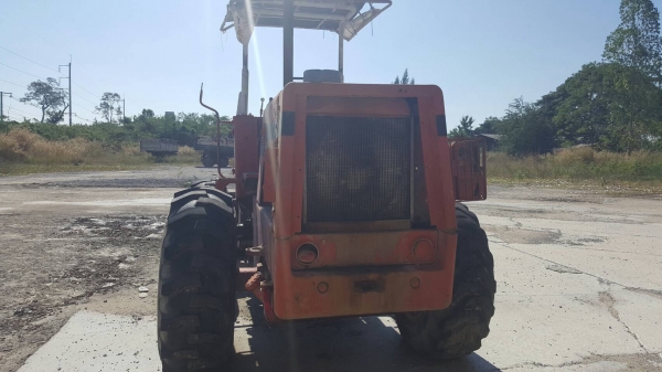 ขาย รถตัก KOMATSU 515 เอวอ่อน สภาพพร้อมใช้งาน ราคาคุยกันได้ครับ ขาย รถตัก KOMATSU 515 เอวอ่อน สภาพพร้อมใช้งาน ราคาคุยกันได้ครับ