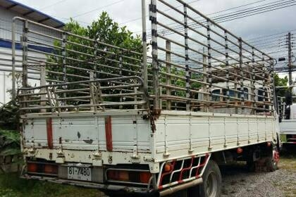 ขายราคาตัดด่วนๆ 785,000บ หกล้อ อีูชุชุ FRR-210ยูโร3ปี53ช่วงยาว5.60ม.สภาพดีสวยจัดบางเดิมทั้งคัน พร้อมใช้ ทะเบียนพร้อมโอน ขายราคาตัดด่วนๆ 785,000บ หกล้อ อีูชุชุ FRR-210ยูโร3ปี53ช่วงยาว5.60ม.สภาพดีสวยจัดบางเดิมทั้งคัน พร้อมใช้ ทะเบียนพร้อมโอน