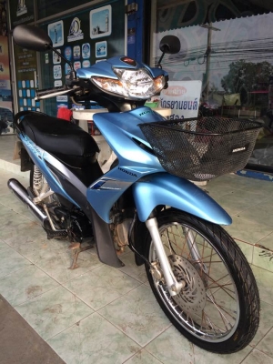Honda Wave110i สตาร์ทมือ รถปี52 หัวฉีดประหยัดน้ำมัน เครื่องดีสีสวยครับ