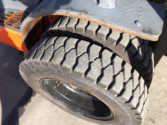 ขายรถโฟล์คลิฟท์สำหรับตักยางพารา ตักยางก้อนตักยางถ้วย ตักขี้ยาง ตักทะลายปาล์ม ขายรถโฟล์คลิฟท์สำหรับตักยางพารา ตักยางก้อนตักยางถ้วย ตักขี้ยาง ตักทะลายปาล์ม