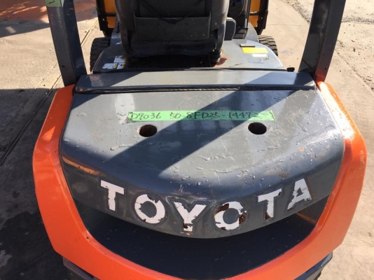 ขายรถโฟล์คลิฟท์สำหรับตักยางพารา ตักยางก้อนตักยางถ้วย ตักขี้ยาง ตักทะลายปาล์ม ขายรถโฟล์คลิฟท์สำหรับตักยางพารา ตักยางก้อนตักยางถ้วย ตักขี้ยาง ตักทะลายปาล์ม