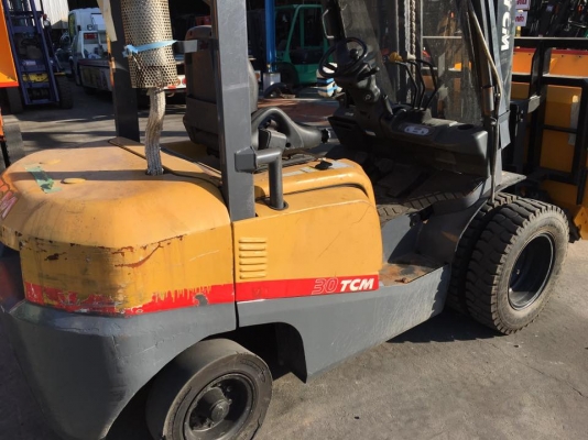 ขายรถโฟล์คลิฟท์สำหรับตักยางพาราตักยางก้่อนตักยางถ้วยตักขี้ยาง ตักทะลายปาล์ม ขายรถโฟล์คลิฟท์สำหรับตักยางพาราตักยางก้่อนตักยางถ้วยตักขี้ยาง ตักทะลายปาล์ม