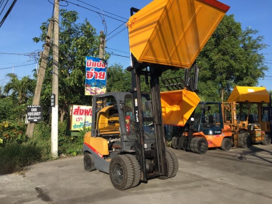 ขายรถโฟล์คลิฟท์สำหรับตักยางพาราตักยางก้่อนตักยางถ้วยตักขี้ยาง ตักทะลายปาล์ม ขายรถโฟล์คลิฟท์สำหรับตักยางพาราตักยางก้่อนตักยางถ้วยตักขี้ยาง ตักทะลายปาล์ม