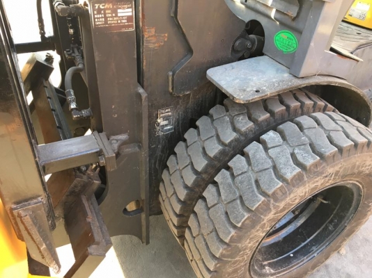 ขายรถโฟล์คลิฟท์สำหรับตักยางพาราตักยางก้่อนตักยางถ้วยตักขี้ยาง ตักทะลายปาล์ม ขายรถโฟล์คลิฟท์สำหรับตักยางพาราตักยางก้่อนตักยางถ้วยตักขี้ยาง ตักทะลายปาล์ม