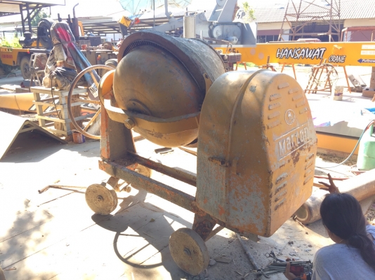 โม่ผสมปูน Marton พร้อมไดนาโม สภาพเดิมๆ