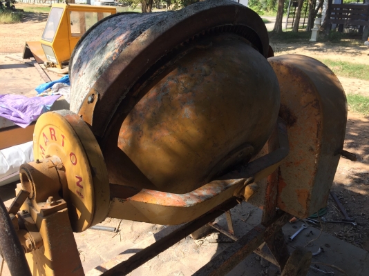 โม่ผสมปูน Marton พร้อมไดนาโม สภาพเดิมๆ