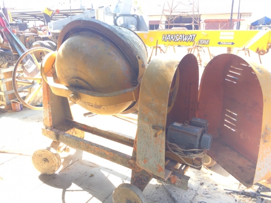 โม่ผสมปูน Marton พร้อมไดนาโม สภาพเดิมๆ