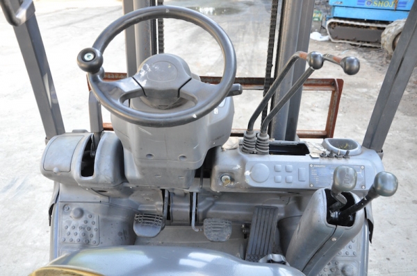 ลดกระหน่ำ!!ขายFORKLIFT KOMATSU FG15-20(1.5ตัน) สวยเดิมจากญี่ปุ่น ยังไม่เคยใช้ในไทย 165,000เท่านั้น!!