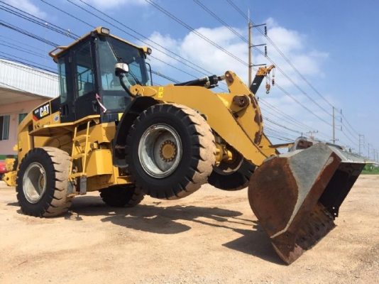 ขายรถตักล้อยาง CAT 924H ปี 2011 รถนอกนำเข้าเองจากญี่ปุ่น สภาพสวยพร้อมใช้ ขายรถตักล้อยาง CAT 924H ปี 2011 รถนอกนำเข้าเองจากญี่ปุ่น สภาพสวยพร้อมใช้