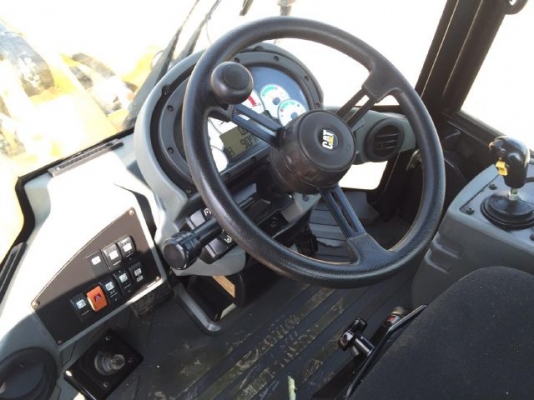 ขายรถตักล้อยาง CAT 924H ปี 2011 รถนอกนำเข้าเองจากญี่ปุ่น สภาพสวยพร้อมใช้ ขายรถตักล้อยาง CAT 924H ปี 2011 รถนอกนำเข้าเองจากญี่ปุ่น สภาพสวยพร้อมใช้